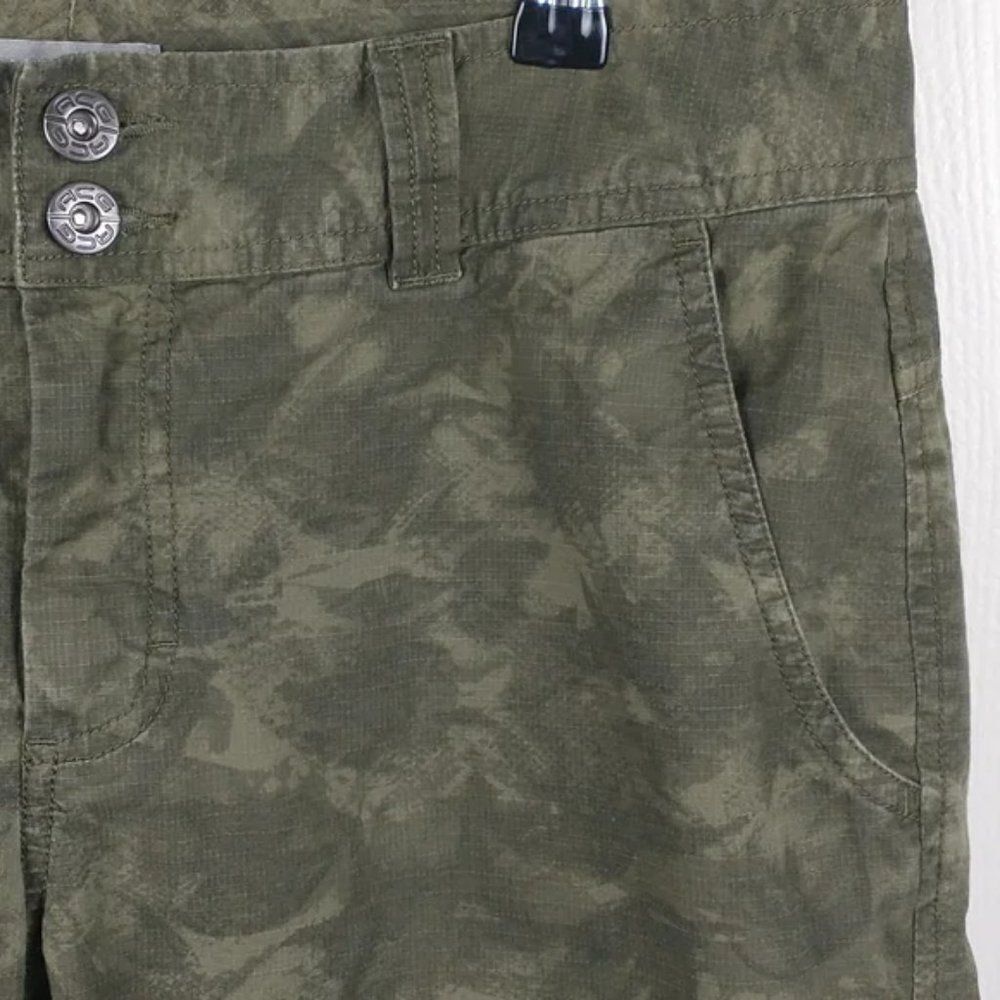 Nike ACG Capri Pants Size 8 Green Camo Cargo Hiking Athletic * - Picture 3 of 14